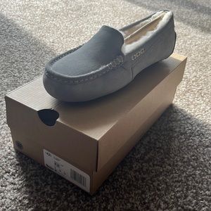 Brand new gray ugg slippers size 8
